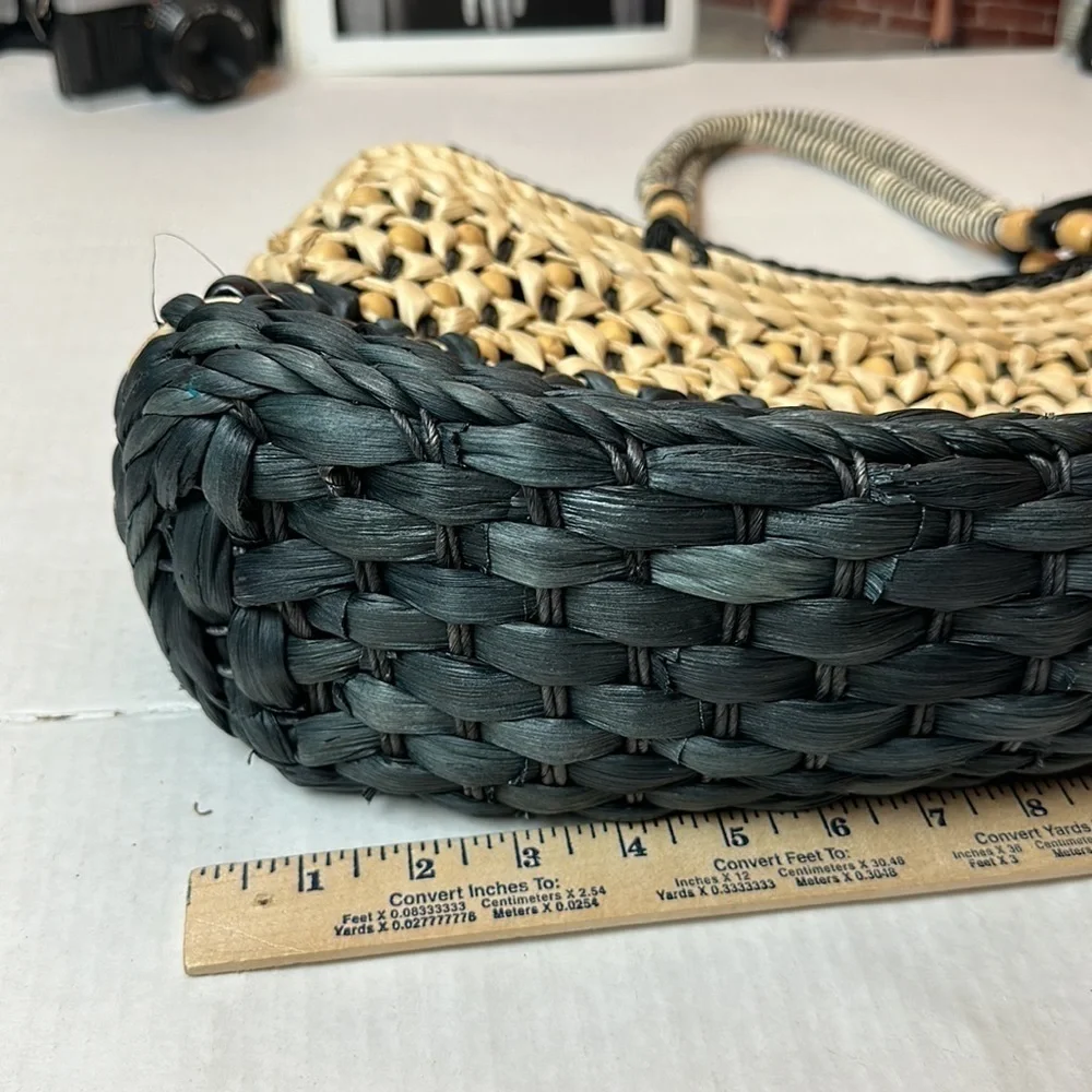 Coastal Woven Straw Tote – Beaded Handle Summer Bag